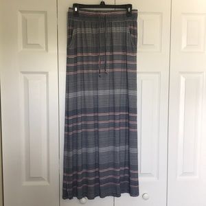 New small navy striped skirt from Design History